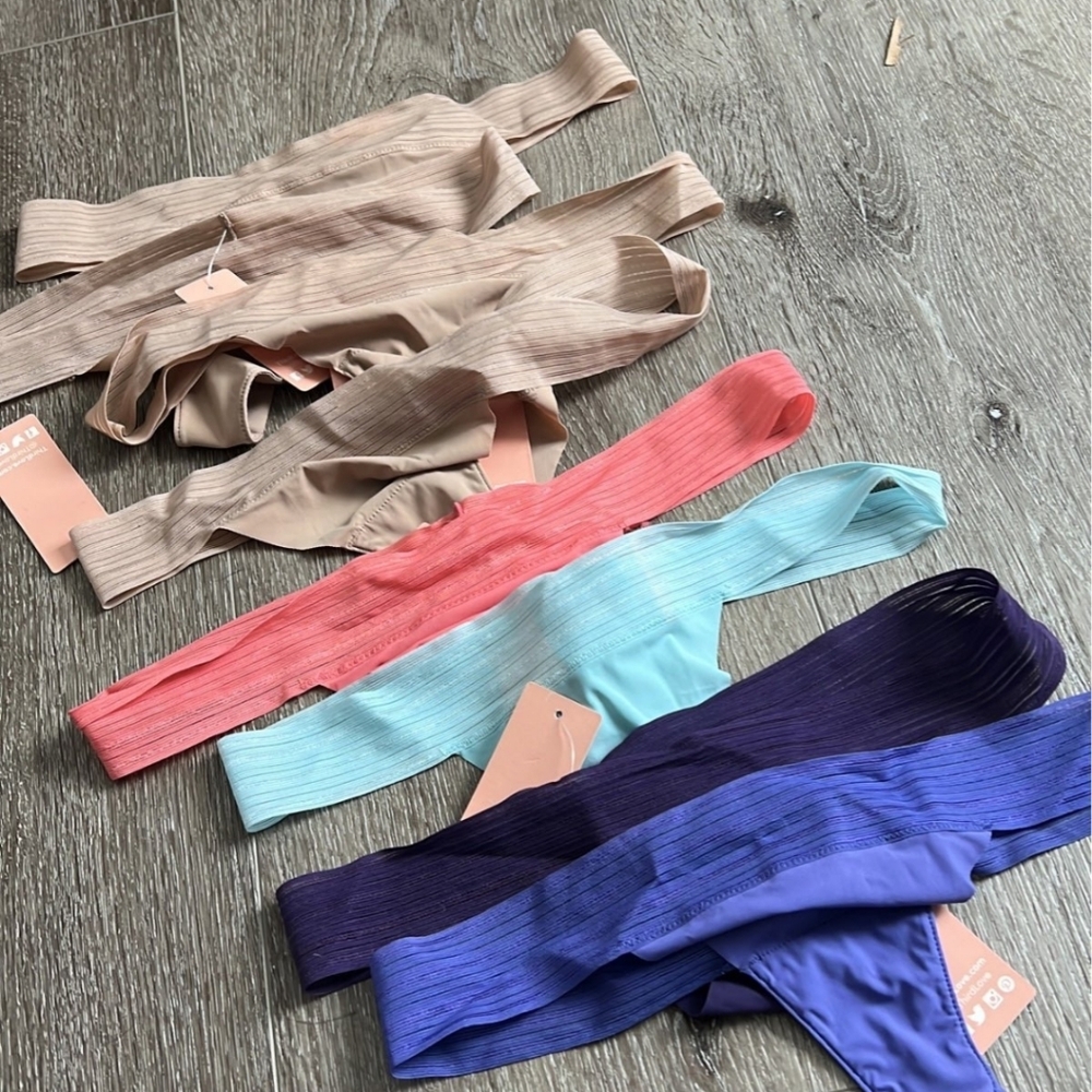 Womens seamless thong panties
